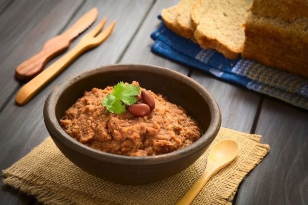 Armenian paste from beans