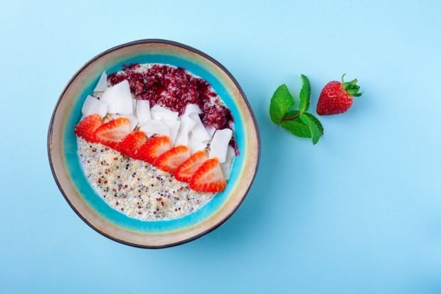 Barley porridge on coconut milk in a slow cooker