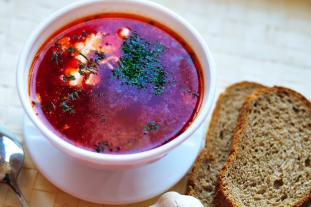 Borsch with lentils