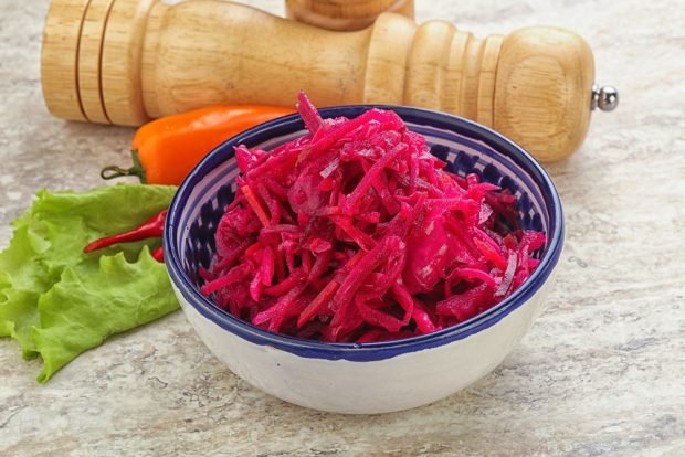 Cabbage in Korean with beets