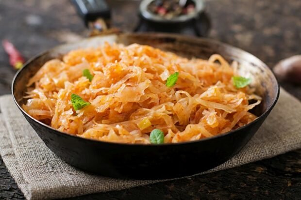 Cabbage stewed according to a special recipe