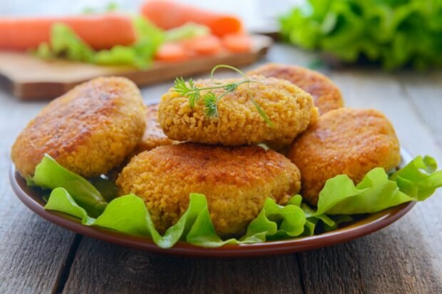 Carrot cutlets in panning