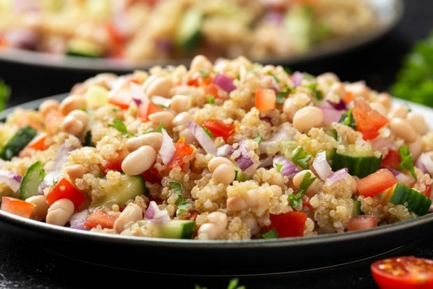 Cinema salad and vegetables