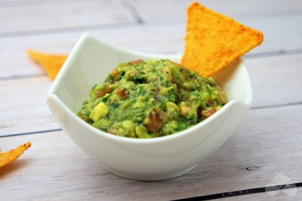 Classic guacamole with avocado