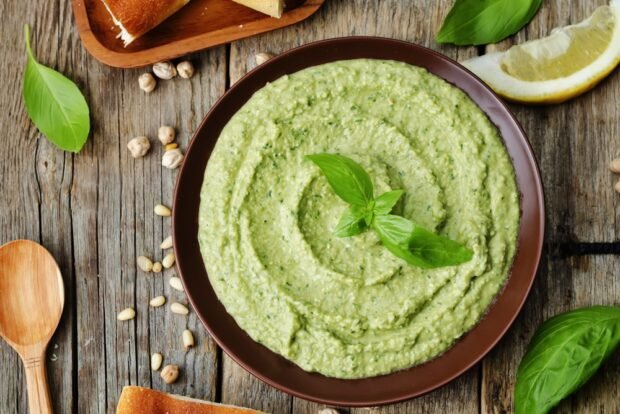 Green Humus with Basilic