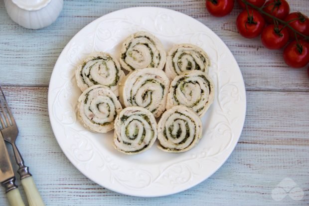 Kurin fillet roulet with spices in the oven