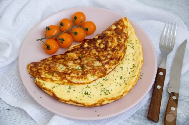 Lush omelet in a slow cooker