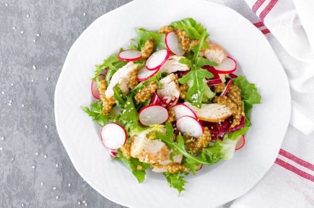 Meat with meat, radish and herbs