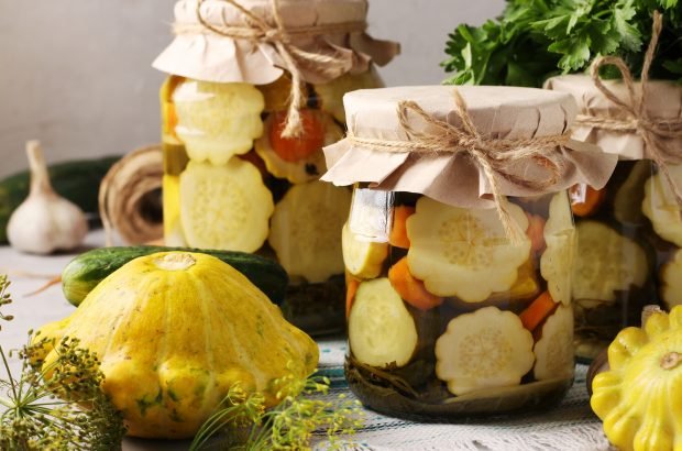 Patissons with carrots and onions for the winter without sterilization