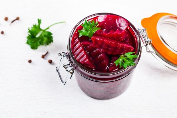 Pickled beets with vinegar for winter without sterilization