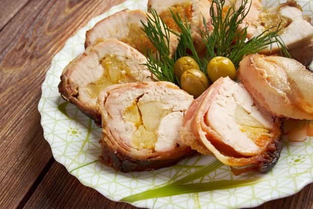 Roulet from turkey with celery