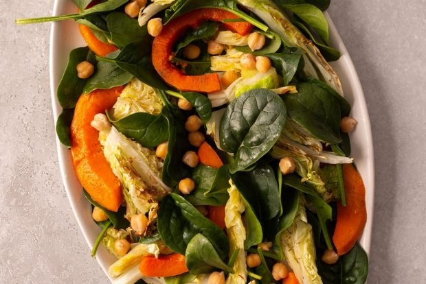 Spinach salad, Beijing cabbage and pumpkin