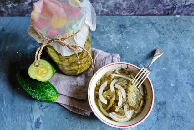 Winter salad with onions and cucumbers